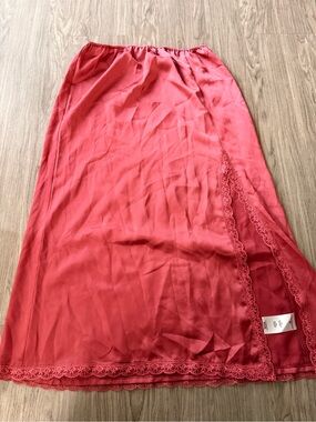 Francesca's Collections Red Lace-Trim Maxi Slip Skirt